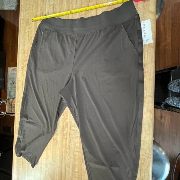 Athleta Nolita Slim Tapered Crop Pant | Size 26 | NWT  2X-3X - Picture 12 of 13